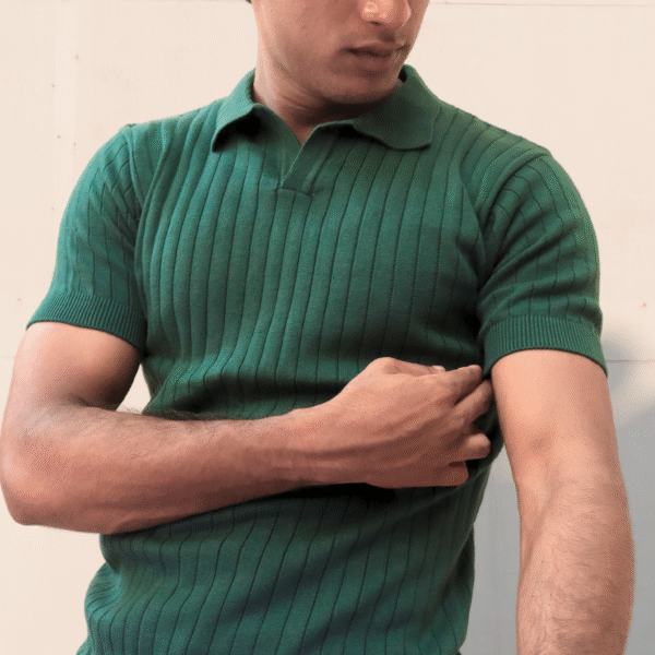 Men’s Green Knit Polo Shirt – Modern Fit, Breathable Fabric & Timeless Look