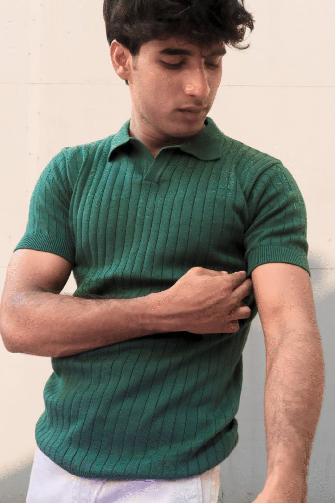 Men’s Green Knit Polo Shirt – Modern Fit, Breathable Fabric & Timeless Look