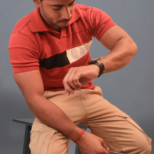 Luxury Popcorn Knit Red T-Shirt – Soft Stretch Fabric with Contemporary Design