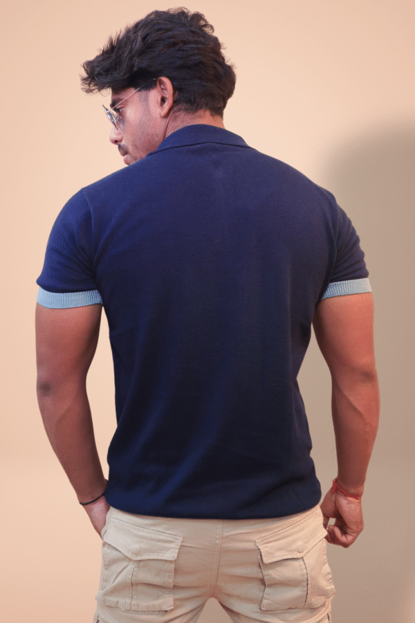 Men’s Navy Blue Diamond Knit Polo T-Shirt – Modern Fit & Comfort Men’s Navy Blue Diamond Knit Polo T-Shirt – Modern Fit & Comfort